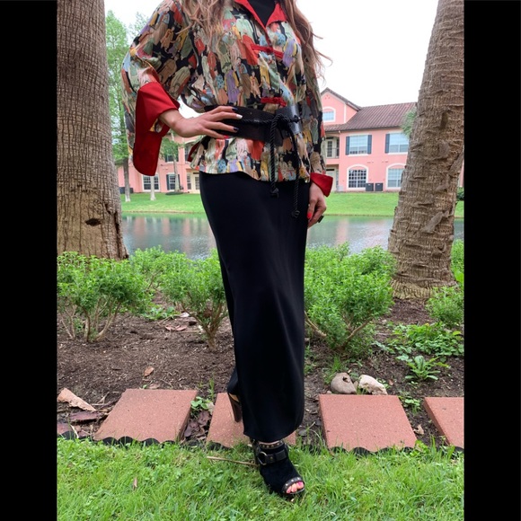 Josie Natori Dynasty Pajama Top. - Picture 6 of 17